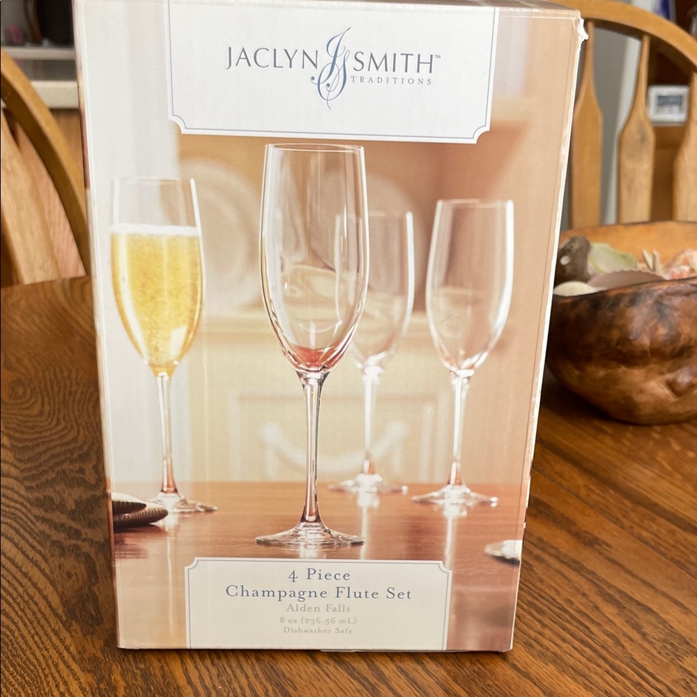 Jaclyn Smith Clear Champagne Flute Collection - Set of 4